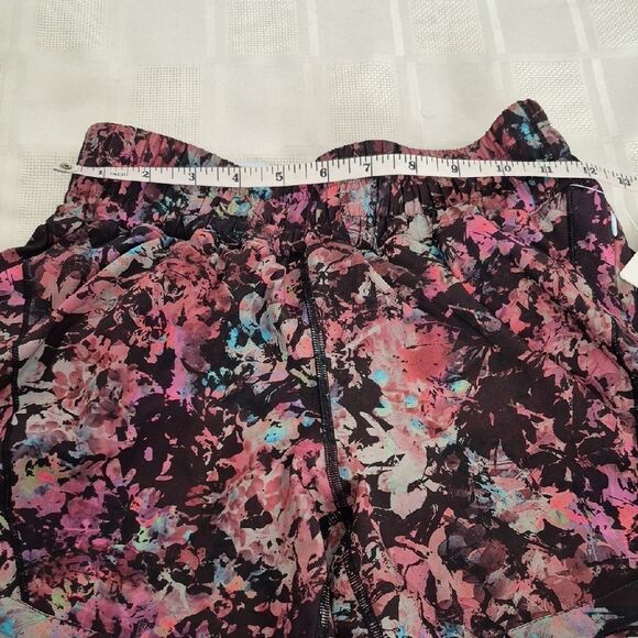 Lululemon Track Short Set - Picture 13 of 16